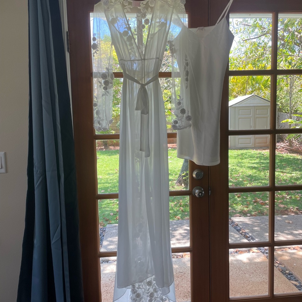 LEROSE AMARA BEADED FLORAL LACE MAXI WITH TRAIN - INCLUDES SLIP